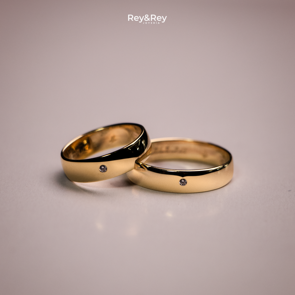 Anillos Matrimoniales Paloma X de Oro 10k