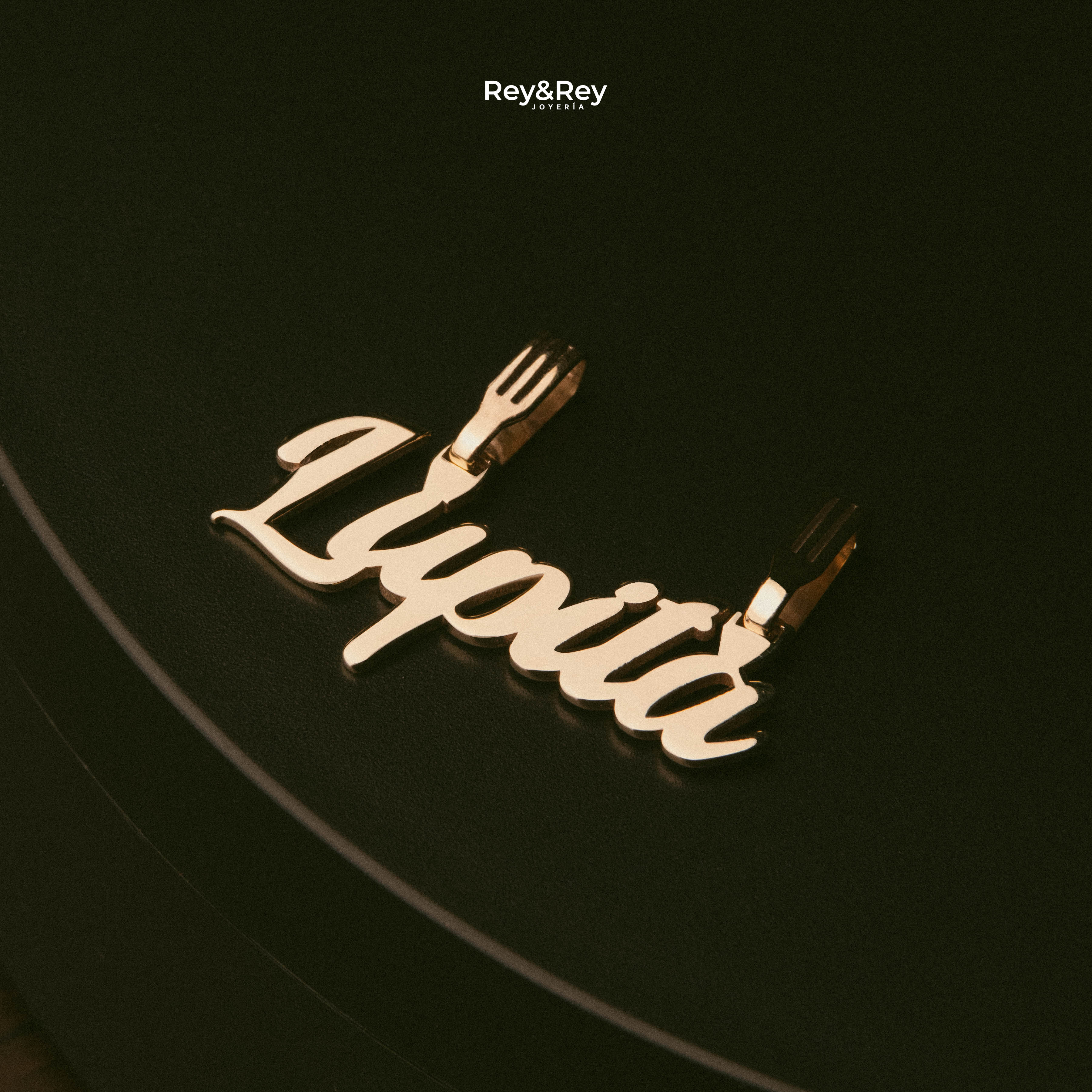 Dije Classic Personalizable oro 10k Primerly