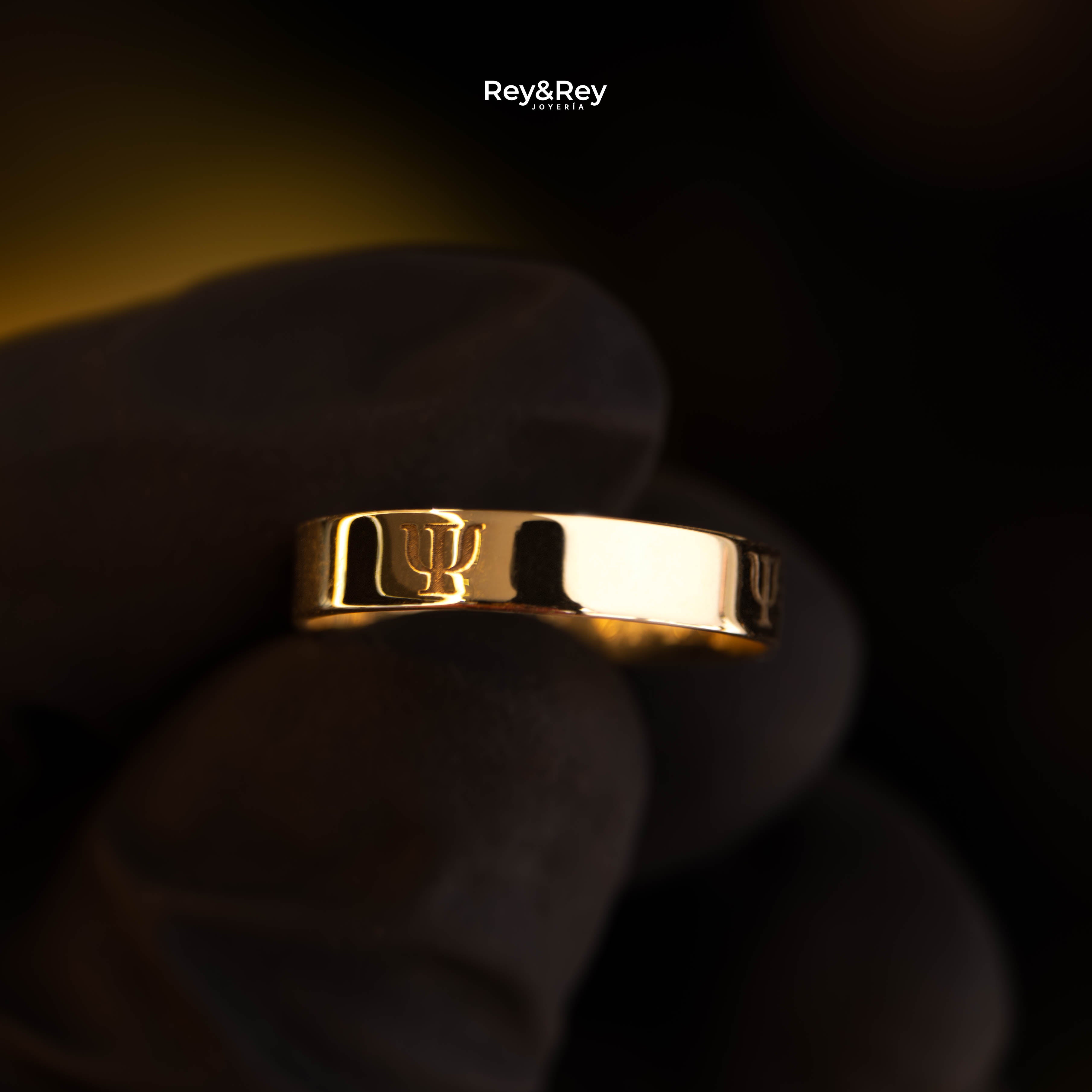 Anillo Graduación Ciclo Logos Oro 10k