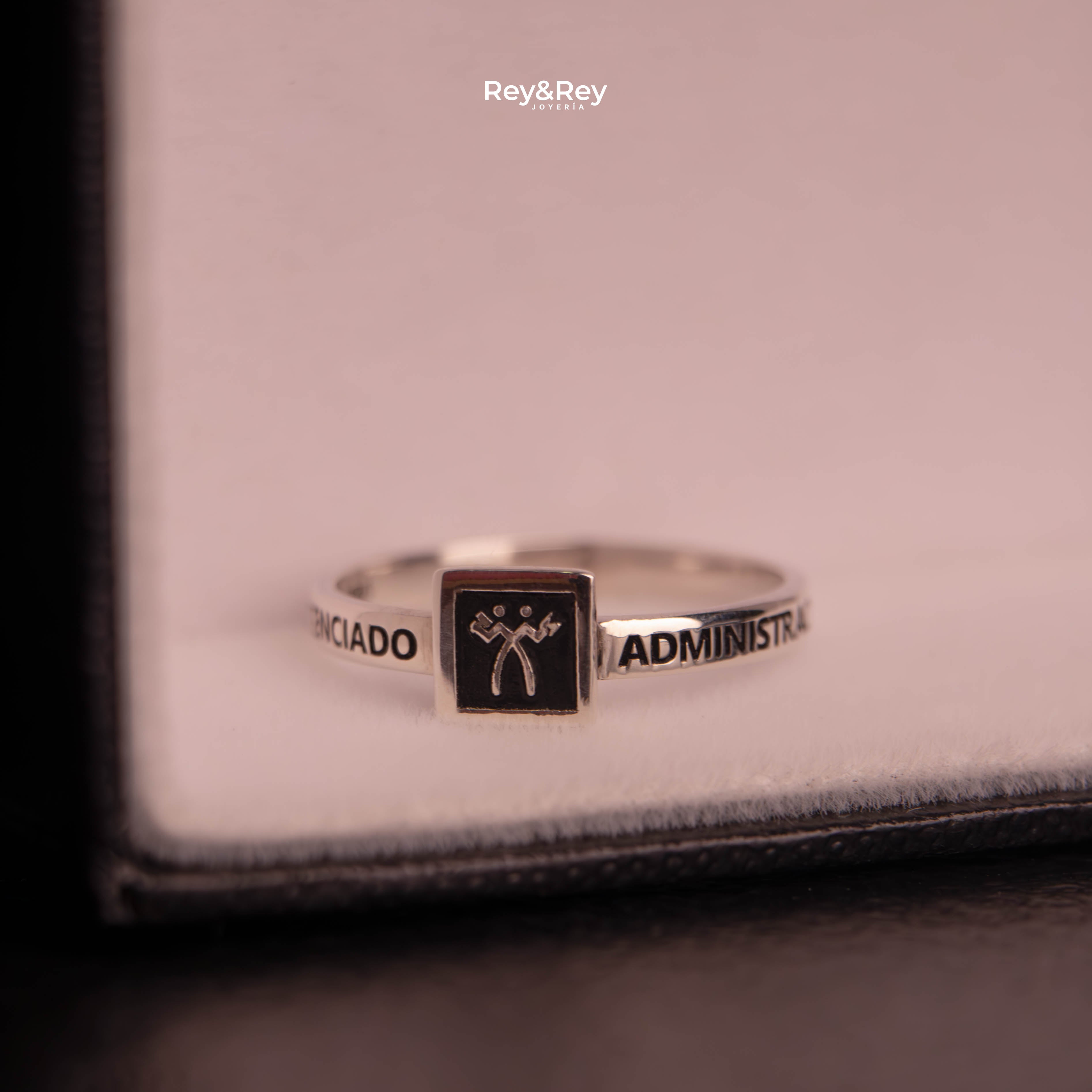 Anillo Graduación Square Plata .925