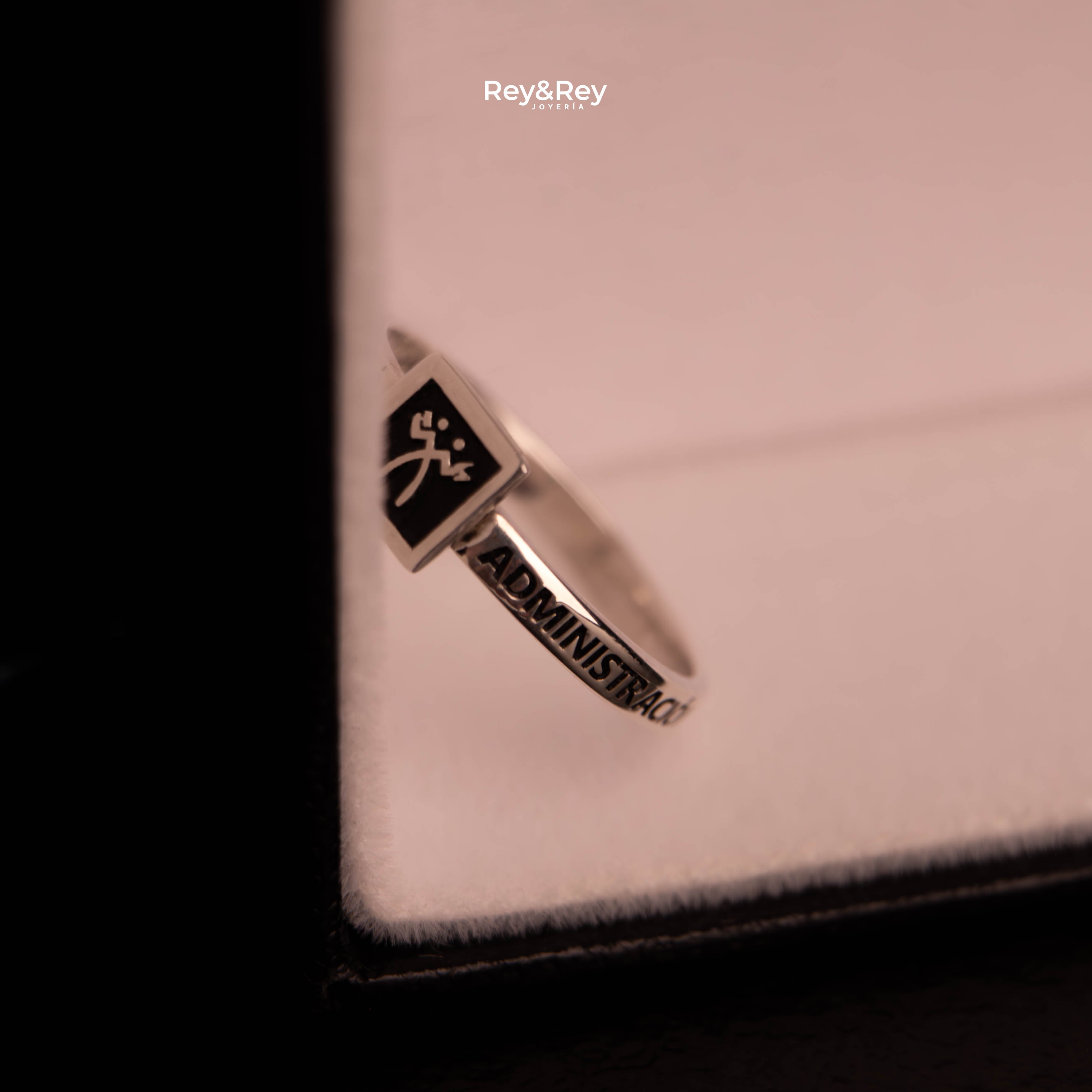 Anillo Graduación Square Plata .925