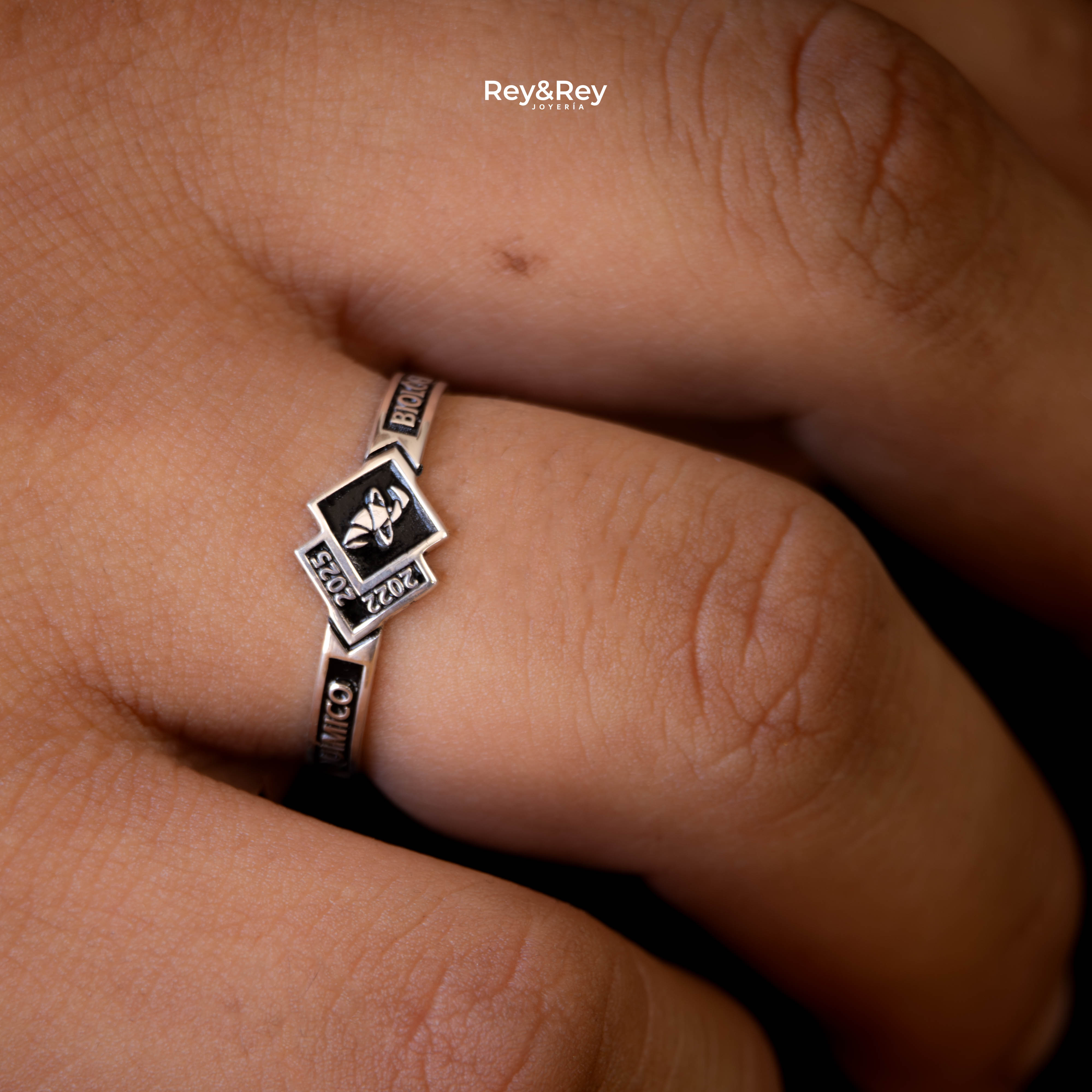 Anillo Skalon Graduación Logos Licenciatura en Plata