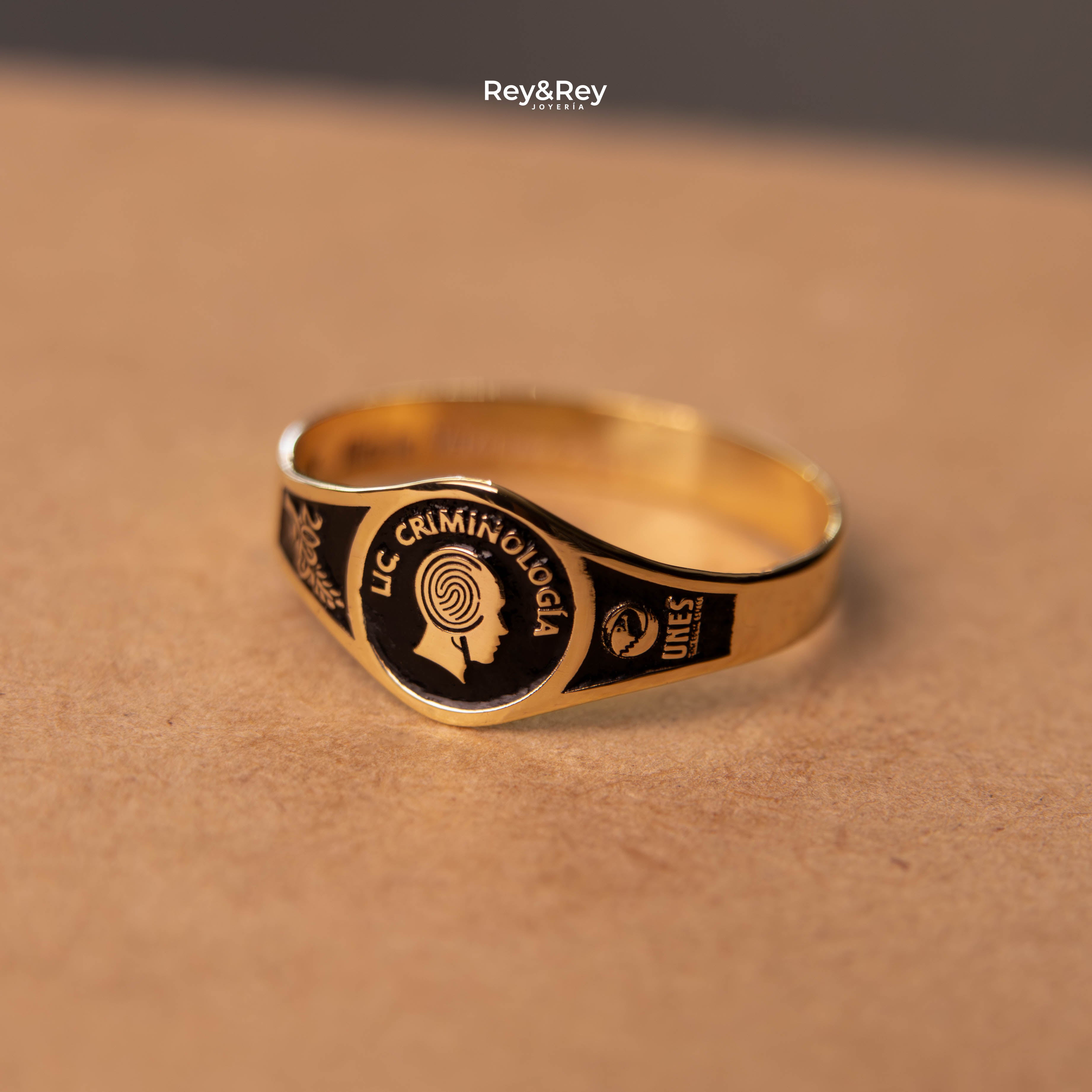 Anillo Graduación Round Oro 10k