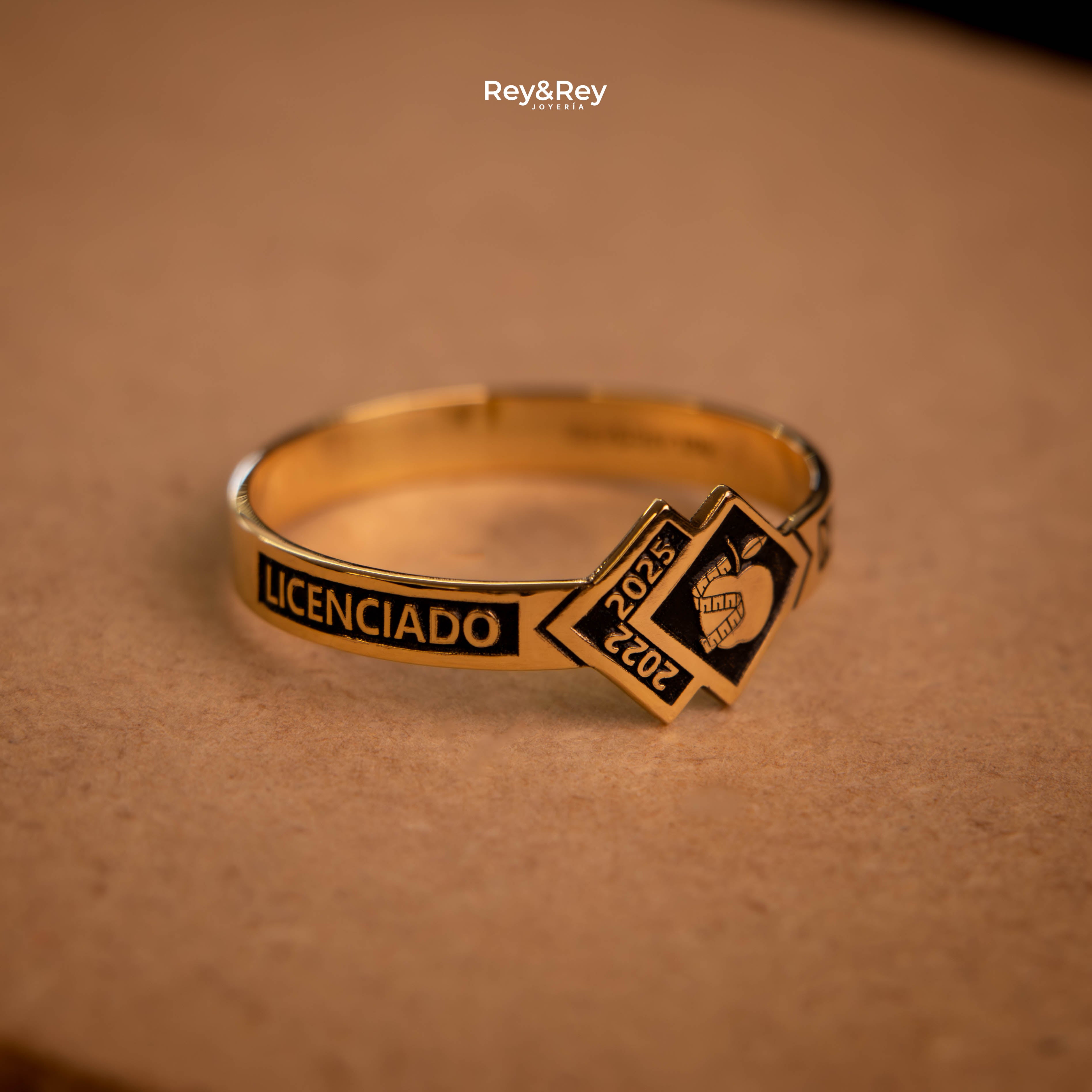 Anillo Graduación Skalon Oro 10k