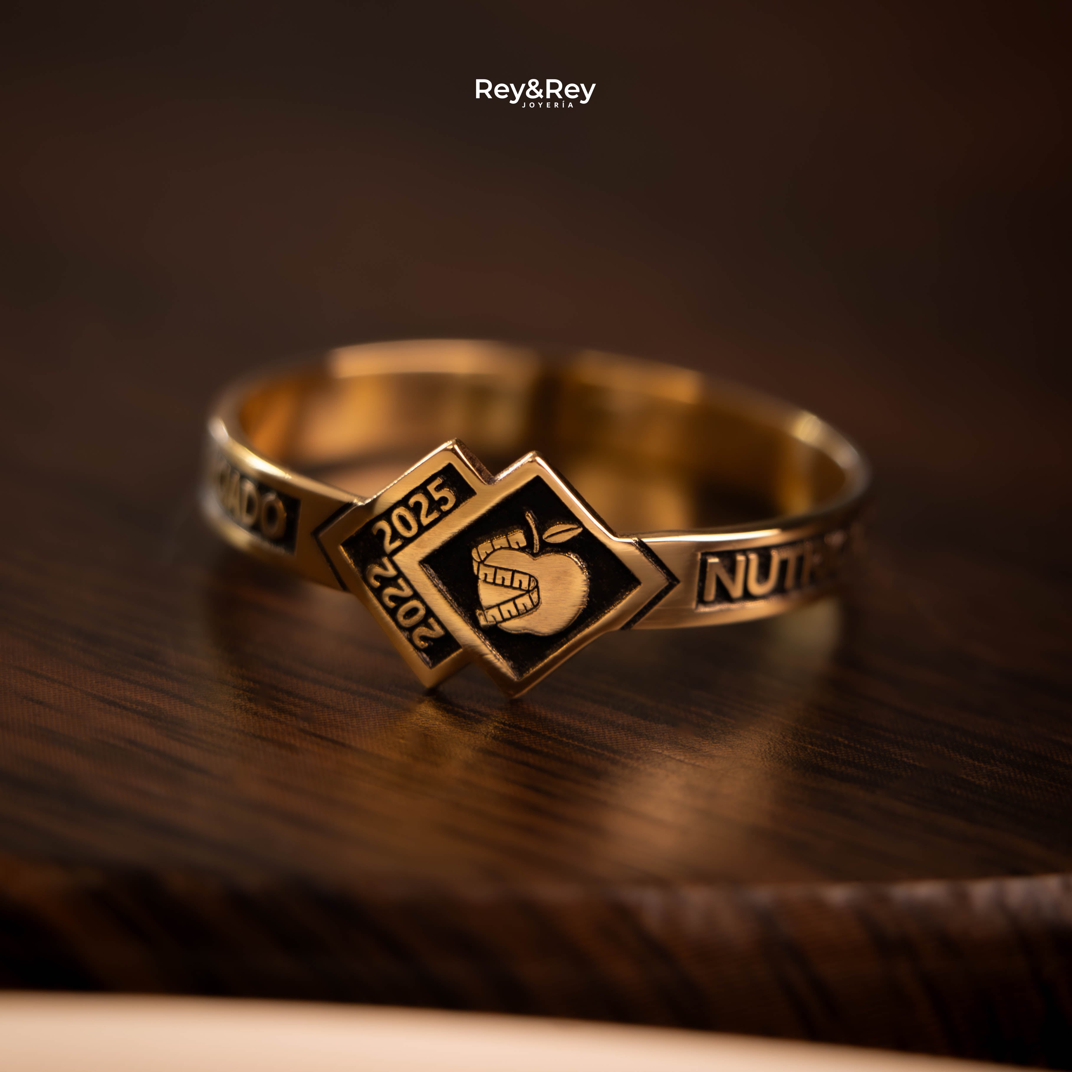 Anillo Graduación Skalon Oro 10k