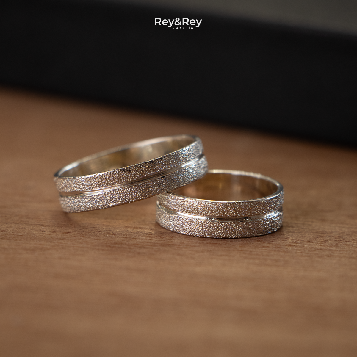 Anillos Matrimoniales Craquel SAND Plata Par